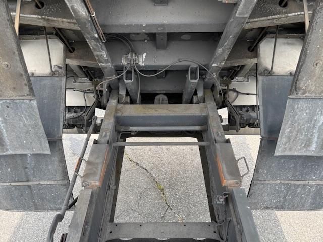 HINO PROFIA 2014 Image 31