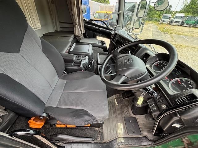 HINO PROFIA 2014 Image 31