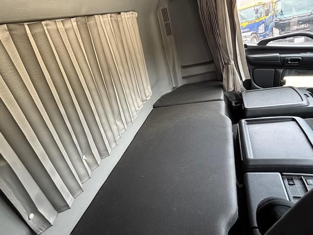 HINO PROFIA 2014 Image 31