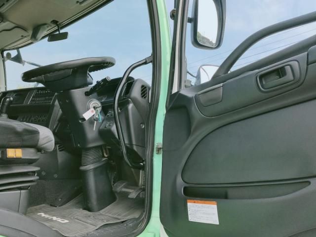 HINO PROFIA 2014 Image 31