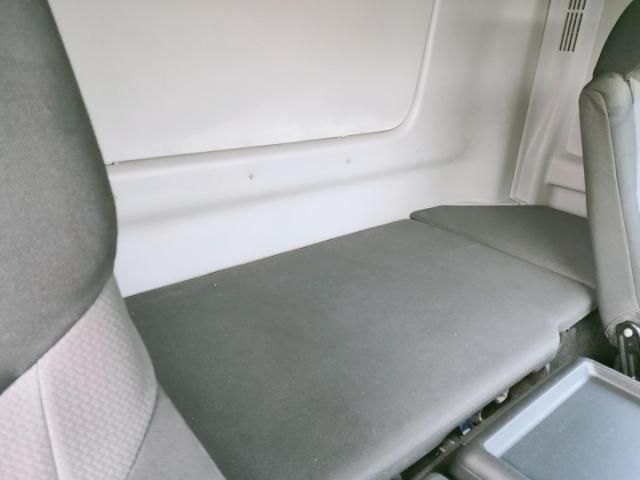 HINO PROFIA 2014 Image 31