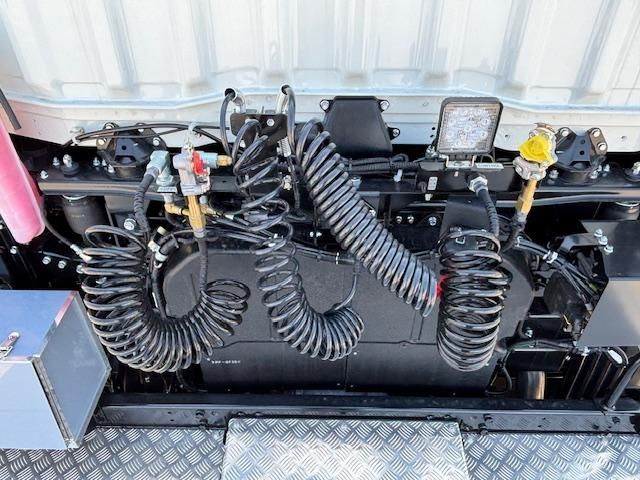 MITSUBISHI FUSOU SUPER GREAT 2024 Image 31