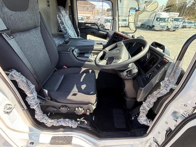 MITSUBISHI FUSOU SUPER GREAT 2024 Image 31