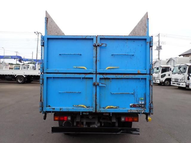 MITSUBISHI CANTER 2015 Image 31