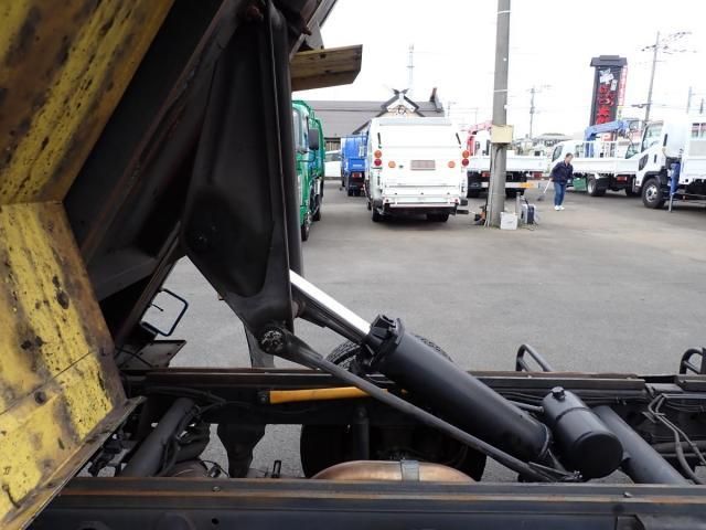 MITSUBISHI CANTER 2015 Image 31