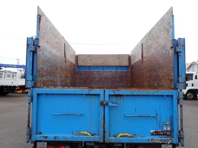 MITSUBISHI CANTER 2015 Image 31