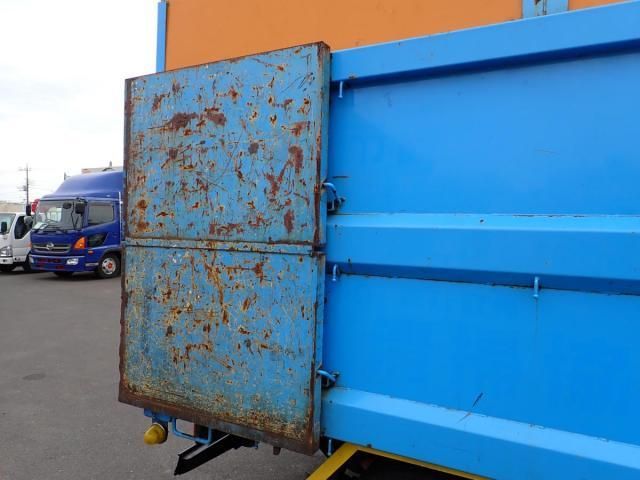 MITSUBISHI CANTER 2015 Image 31