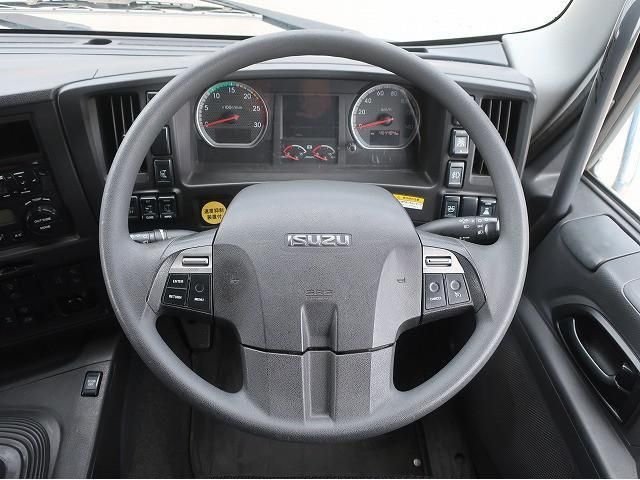 ISUZU GIGA 2017 Image 31