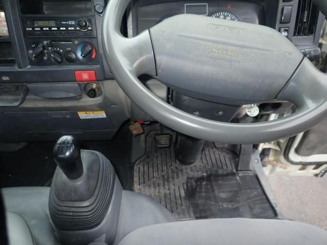 ISUZU ELF 2008 Image 31