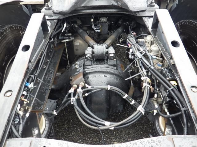 NISSAN DIESEL QUON 2017 Image 31