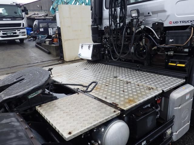 NISSAN DIESEL QUON 2017 Image 31