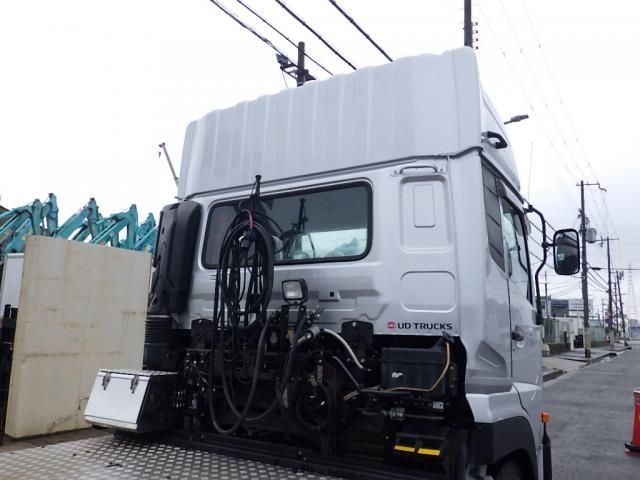 NISSAN DIESEL QUON 2017 Image 31