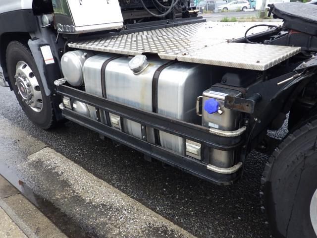 NISSAN DIESEL QUON 2017 Image 31