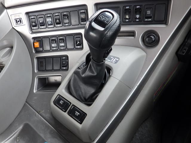 NISSAN DIESEL QUON 2017 Image 31