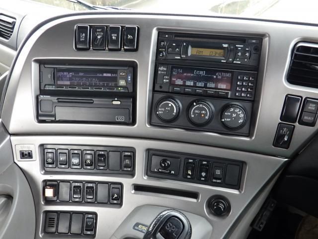 NISSAN DIESEL QUON 2017 Image 31