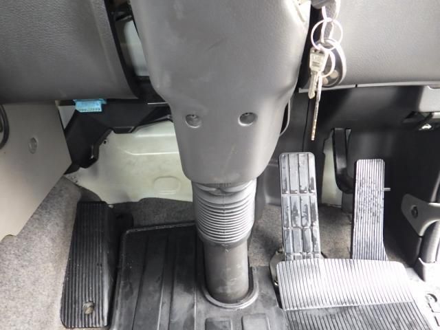 NISSAN DIESEL QUON 2017 Image 31