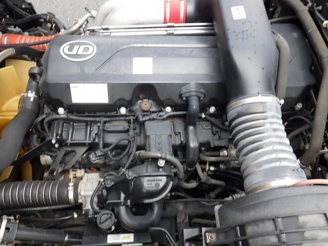 NISSAN DIESEL QUON 2017 Image 31