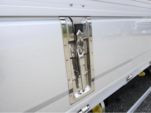 MITSUBISHI CANTER 2022 Image 31