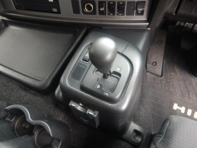 HINO PROFIA 2014 Image 31