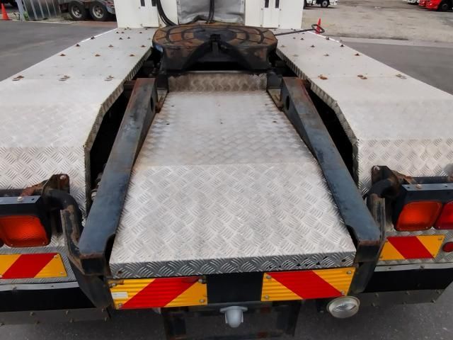 HINO PROFIA 2015 Image 31