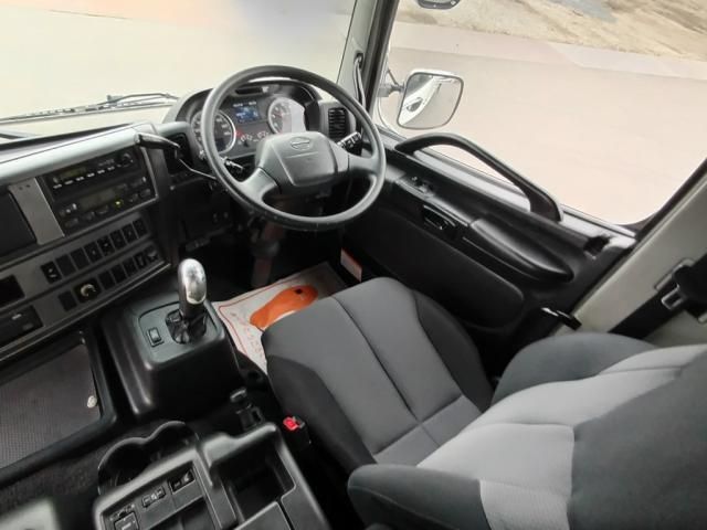 HINO PROFIA 2015 Image 31