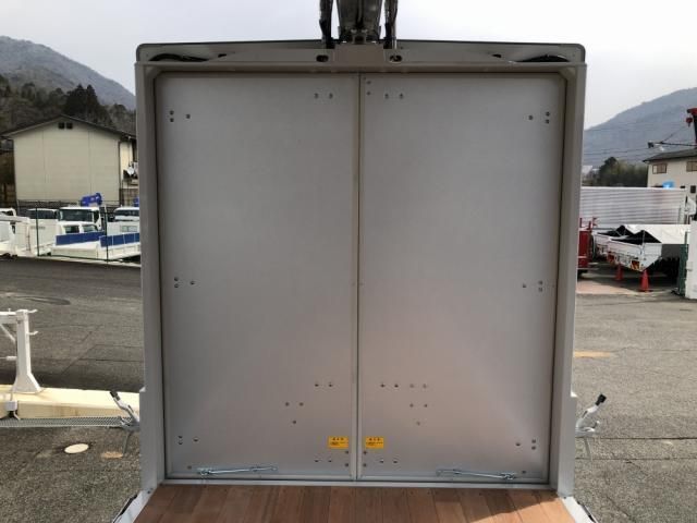 MITSUBISHI CANTER 2025 Image 31