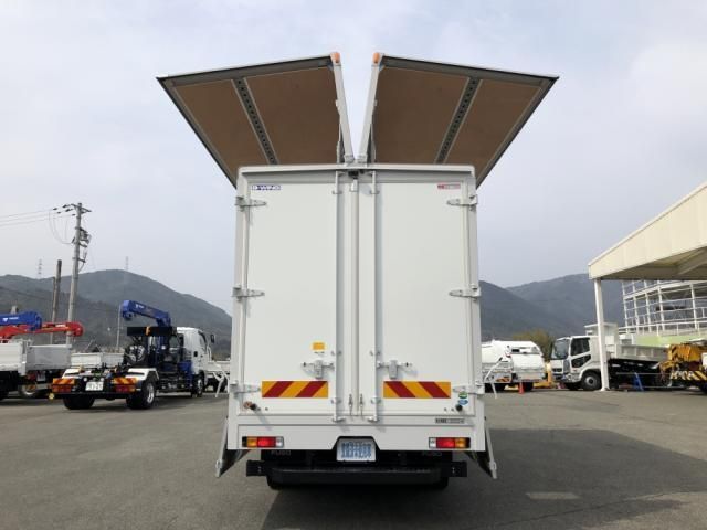 MITSUBISHI CANTER 2025 Image 31