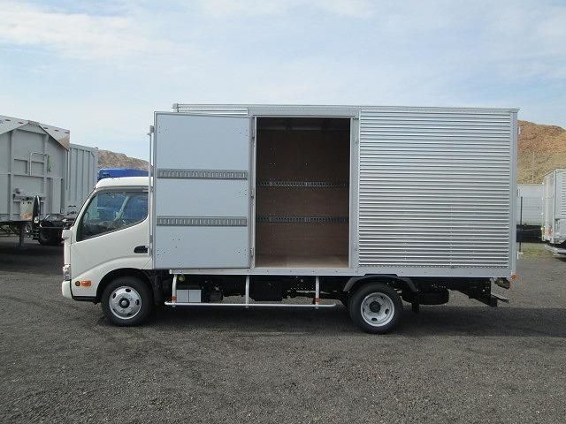 HINO DUTRO 2024 Image 31