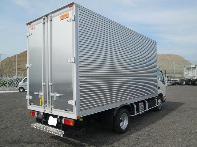 HINO DUTRO 2024 Image 31