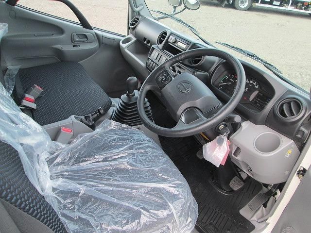 HINO DUTRO 2024 Image 31