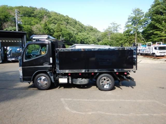 MITSUBISHI CANTER 2017 Image 31