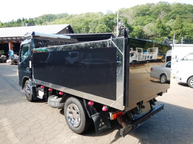 MITSUBISHI CANTER 2017 Image 31