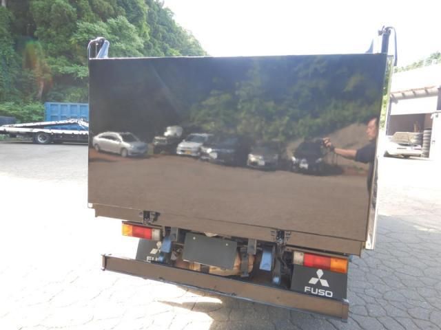 MITSUBISHI CANTER 2017 Image 31