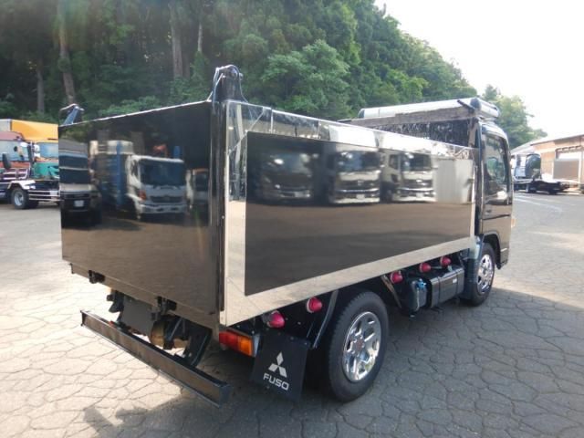 MITSUBISHI CANTER 2017 Image 31