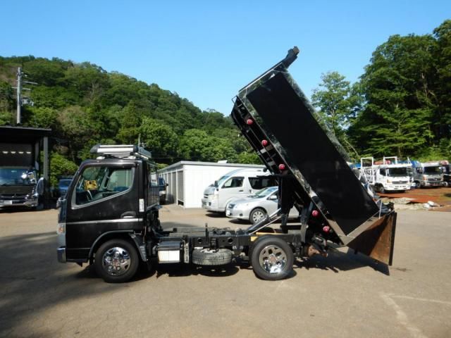 MITSUBISHI CANTER 2017 Image 31