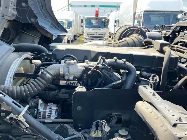 NISSAN DIESEL QUON 2020 Image 31