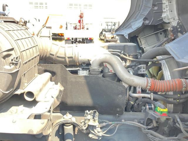 NISSAN DIESEL QUON 2020 Image 31