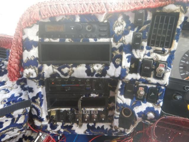 NISSAN DIESEL BIGTHUMB 1999 Image 31