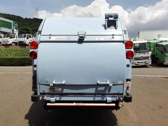 MITSUBISHI CANTER 2016 Image 31