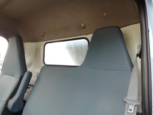 MITSUBISHI CANTER 2016 Image 31