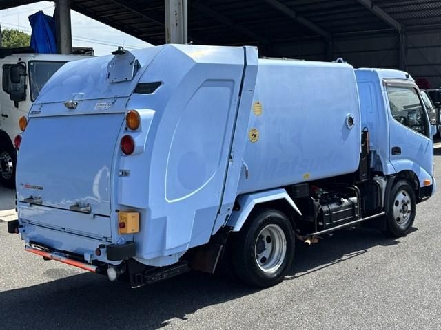 HINO DUTRO 2017 Image 31