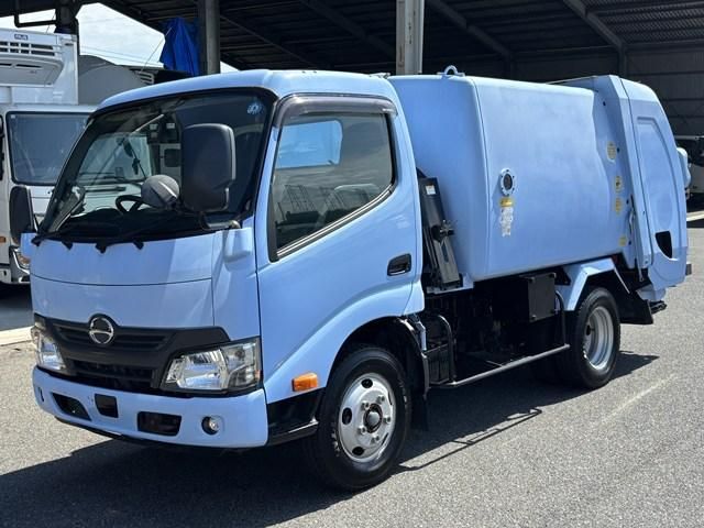 HINO DUTRO 2017 Image 31