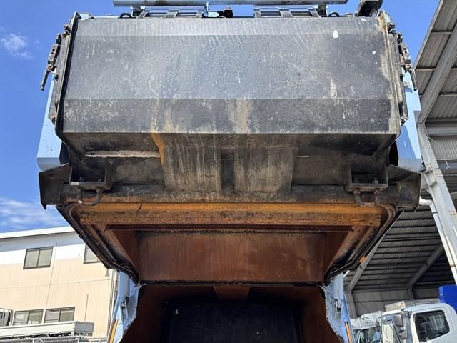 HINO DUTRO 2017 Image 31