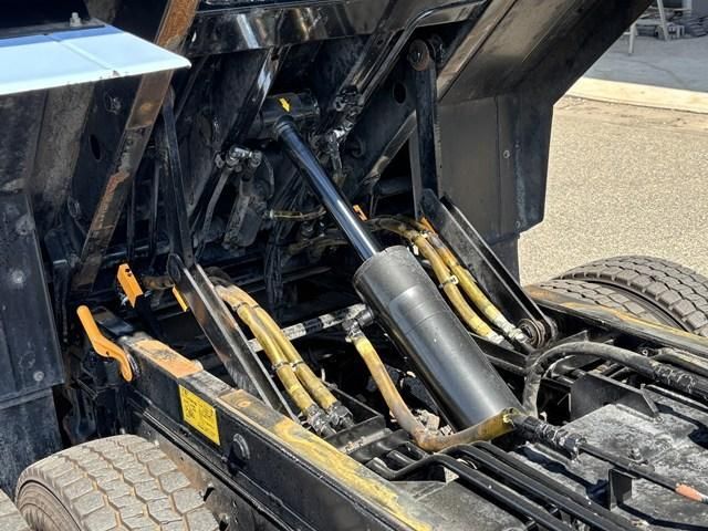 HINO DUTRO 2017 Image 31