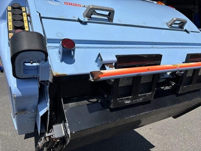 HINO DUTRO 2017 Image 31