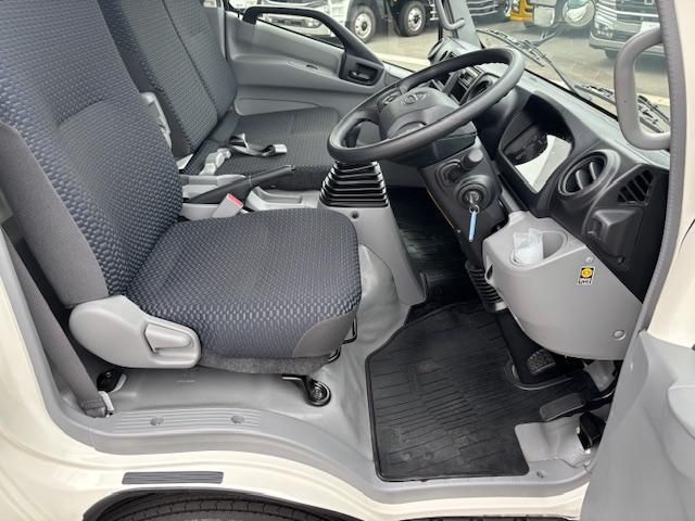 HINO DUTRO 2024 Image 31