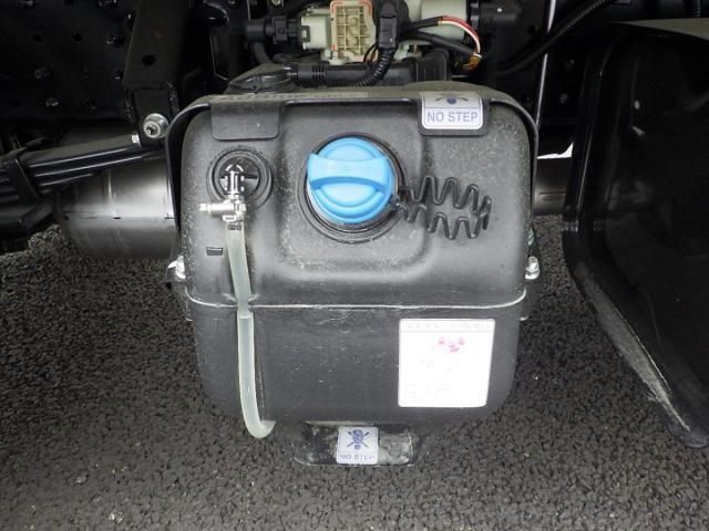 MITSUBISHI CANTER 2024 Image 31