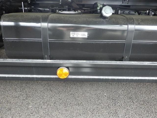 MITSUBISHI CANTER 2024 Image 31