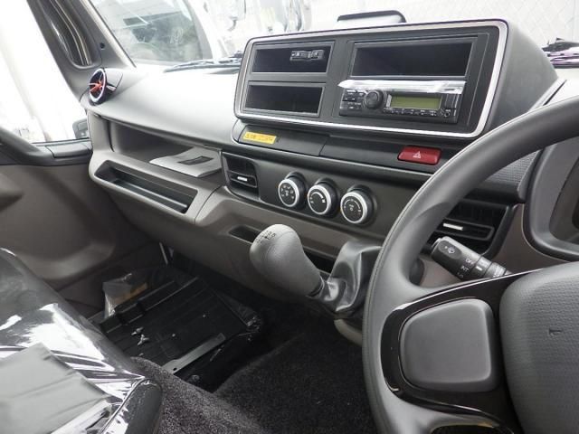 MITSUBISHI CANTER 2024 Image 31