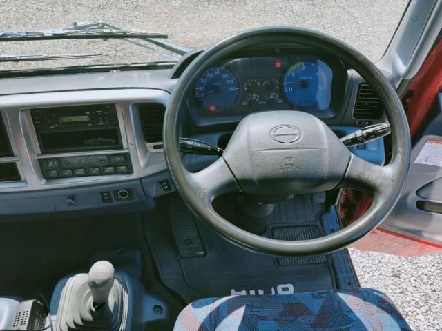 HINO RANGER 2002 Image 31